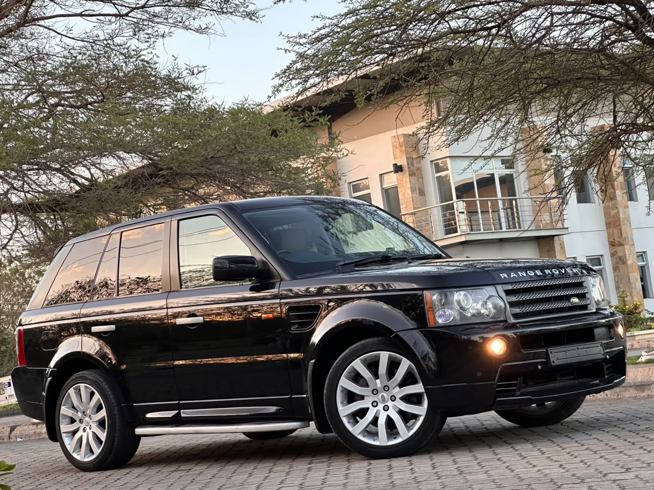 RANGE ROVER SPORTS